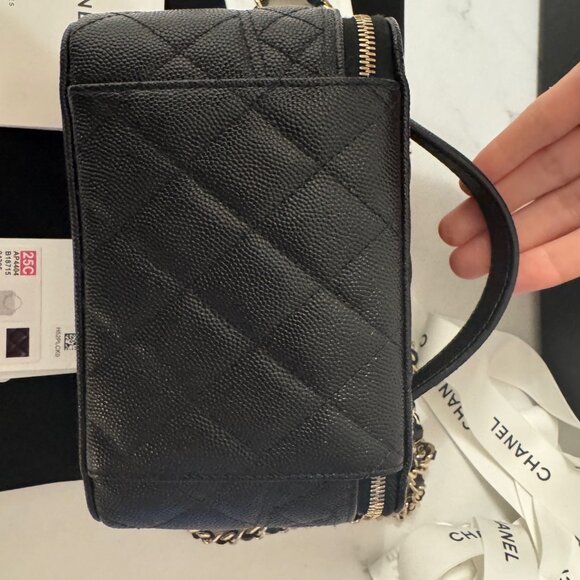Authentic Chanel 25C Caviar Vanity with Chain NIB - Picture 7 of 13